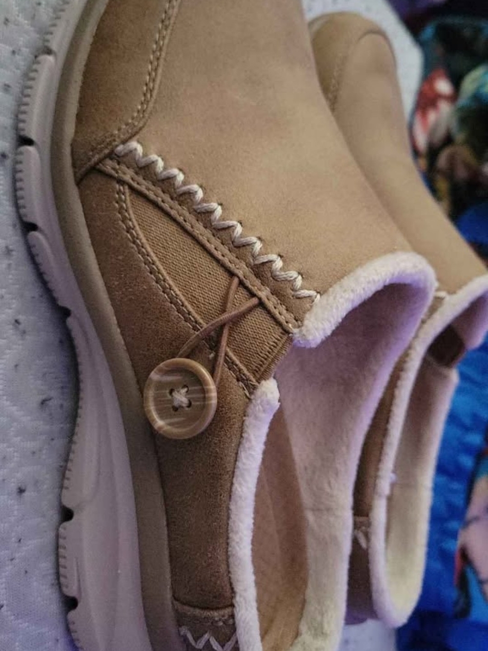 Skechers Easy Going Sundaze Tan Slip-On Shoes with Faux Fur Lining